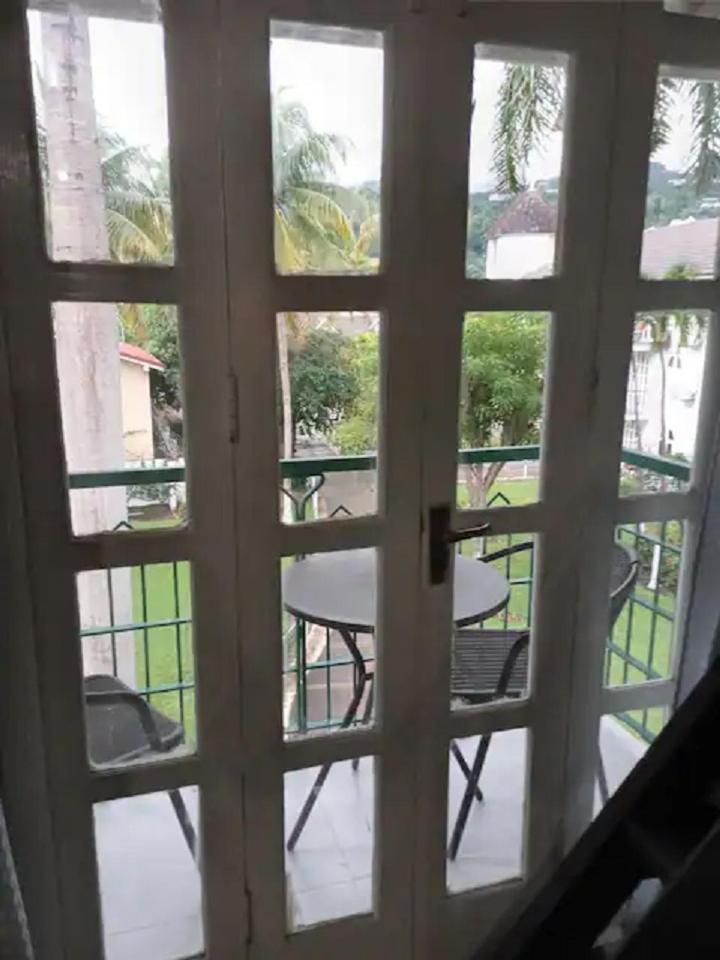 By The Sleeps 4 *